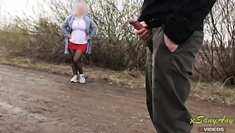 Hidden Camera Captures Public Exposure And Amateur Sex In A Park