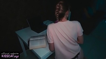 Sislovesmes Pov-Video Af Stedbror, Der Knepper Bundet Jomfru Søster