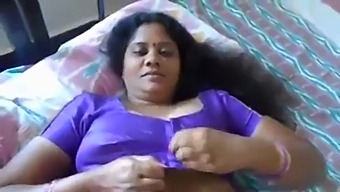 South Indian Mature Housewife Muskan Rani'S Hardcore Encounter