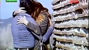 Steamy Turkish Couple Kisses And Shows Off Their Big Boobs