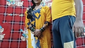 Gadis Punjabi Muda Terlibat Dalam Pertemuan Seksual Yang Intens Dengan Kekasihnya.