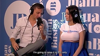Ambarprada'S Intense Orgasm In The Sex Machine: Unforgettable Hd Experience