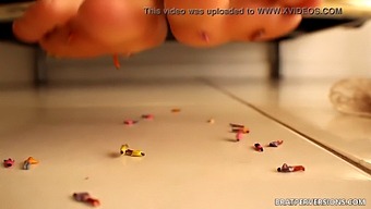 Giantess Fantasy: Domination And Submission
