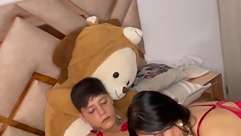 Hd Videos Of Young Girl'S Wild Valentine'S Day Sex Session